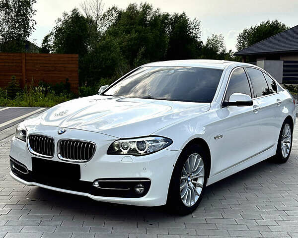 Білий БМВ 5 Серія, об'ємом двигуна 2 л та пробігом 150 тис. км за 15999 $, фото 48 на Automoto.ua