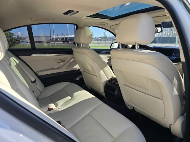 Білий БМВ 5 Серія, об'ємом двигуна 2 л та пробігом 136 тис. км за 13900 $, фото 6 на Automoto.ua