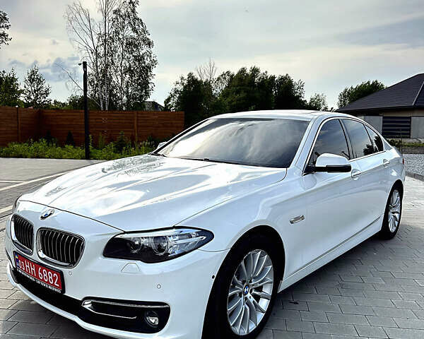 Білий БМВ 5 Серія, об'ємом двигуна 2 л та пробігом 150 тис. км за 16500 $, фото 9 на Automoto.ua