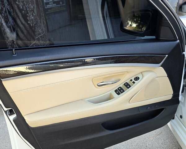 Белый БМВ 5 Серия, объемом двигателя 2 л и пробегом 120 тыс. км за 17200 $, фото 20 на Automoto.ua