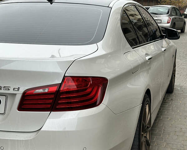 Белый БМВ 5 Серия, объемом двигателя 3 л и пробегом 84 тыс. км за 23500 $, фото 3 на Automoto.ua