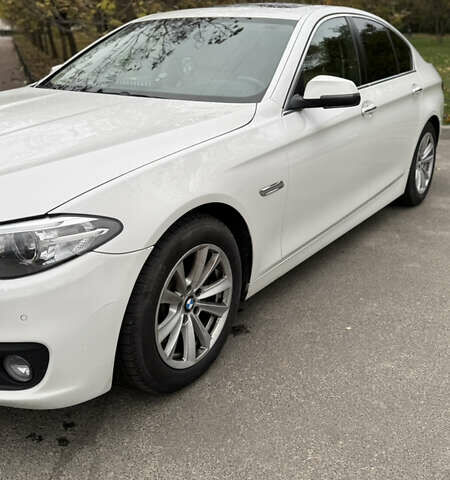 Белый БМВ 5 Серия, объемом двигателя 2 л и пробегом 195 тыс. км за 14700 $, фото 12 на Automoto.ua