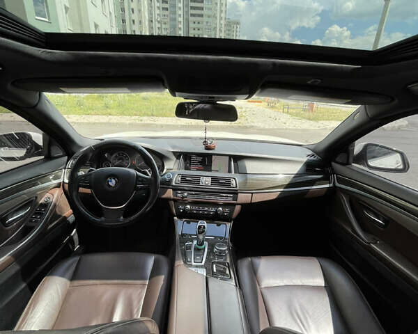 Білий БМВ 5 Серія, об'ємом двигуна 2.98 л та пробігом 120 тис. км за 19900 $, фото 5 на Automoto.ua