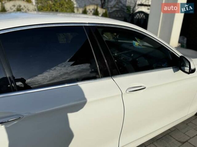 Белый БМВ 5 Серия, объемом двигателя 2 л и пробегом 190 тыс. км за 22000 $, фото 13 на Automoto.ua