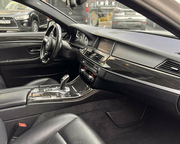 Белый БМВ 5 Серия, объемом двигателя 2.99 л и пробегом 202 тыс. км за 24000 $, фото 12 на Automoto.ua