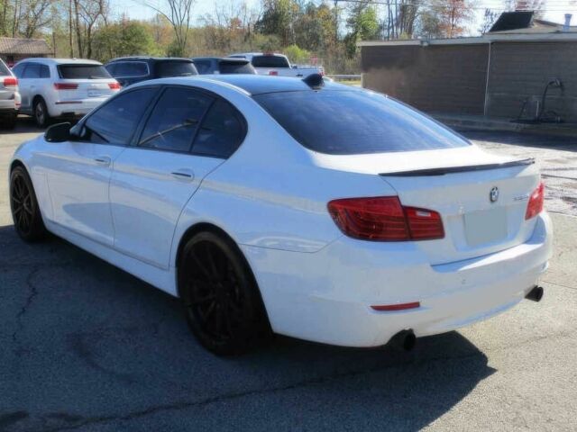 Белый БМВ 5 Серия, объемом двигателя 3 л и пробегом 74 тыс. км за 14500 $, фото 5 на Automoto.ua