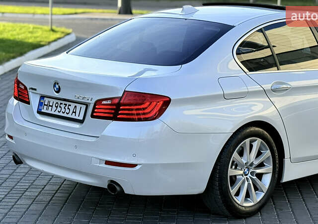 Білий БМВ 5 Серія, об'ємом двигуна 2.98 л та пробігом 220 тис. км за 18100 $, фото 4 на Automoto.ua