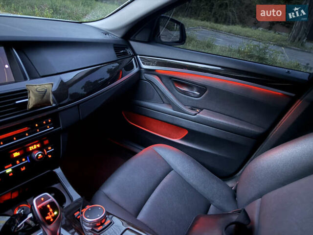 Білий БМВ 5 Серія, об'ємом двигуна 2 л та пробігом 153 тис. км за 16500 $, фото 17 на Automoto.ua