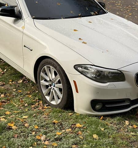 Белый БМВ 5 Серия, объемом двигателя 2.98 л и пробегом 178 тыс. км за 18300 $, фото 7 на Automoto.ua