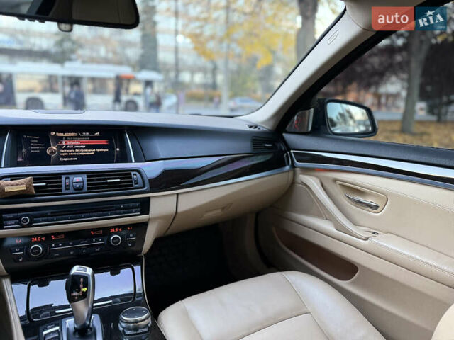 Білий БМВ 5 Серія, об'ємом двигуна 2 л та пробігом 127 тис. км за 17500 $, фото 12 на Automoto.ua