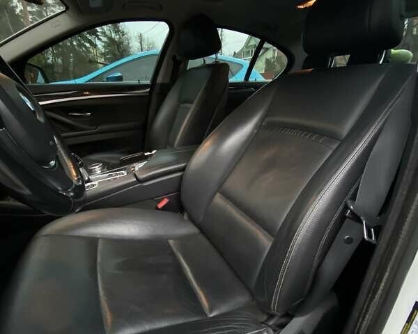 Білий БМВ 5 Серія, об'ємом двигуна 2 л та пробігом 200 тис. км за 16800 $, фото 7 на Automoto.ua