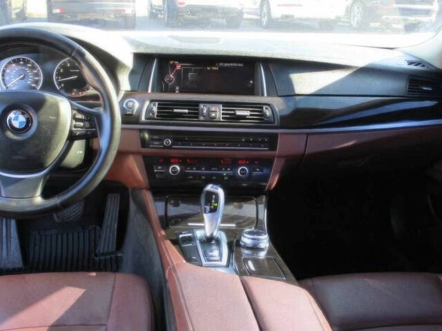 Белый БМВ 5 Серия, объемом двигателя 3 л и пробегом 74 тыс. км за 14500 $, фото 7 на Automoto.ua