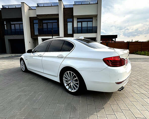 Белый БМВ 5 Серия, объемом двигателя 2 л и пробегом 149 тыс. км за 16899 $, фото 10 на Automoto.ua