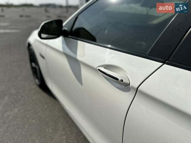 Білий БМВ 5 Серія, об'ємом двигуна 2 л та пробігом 209 тис. км за 14990 $, фото 30 на Automoto.ua