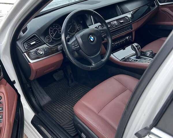 Белый БМВ 5 Серия, объемом двигателя 2 л и пробегом 158 тыс. км за 15500 $, фото 8 на Automoto.ua