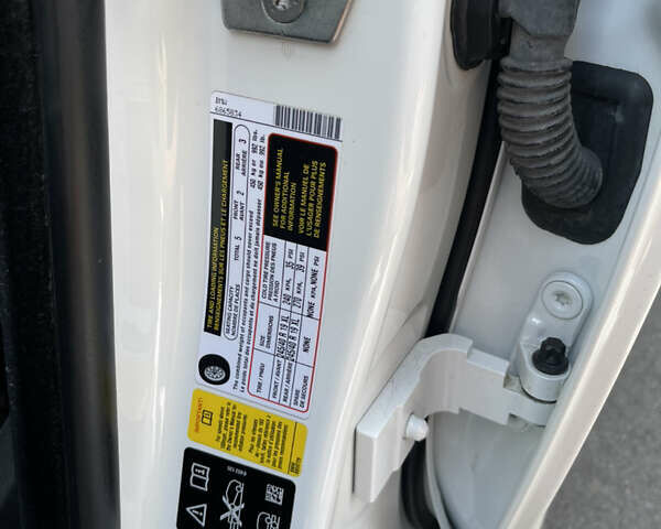 Білий БМВ 5 Серія, об'ємом двигуна 2.98 л та пробігом 120 тис. км за 19900 $, фото 12 на Automoto.ua