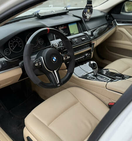 Белый БМВ 5 Серия, объемом двигателя 2 л и пробегом 195 тыс. км за 14700 $, фото 6 на Automoto.ua