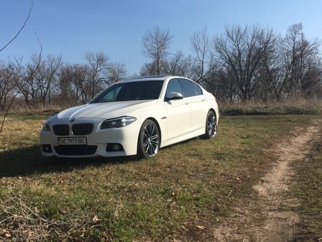 Белый БМВ 5 Серия, объемом двигателя 3 л и пробегом 180 тыс. км за 19600 $, фото 1 на Automoto.ua