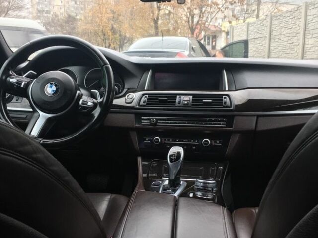 Белый БМВ 5 Серия, объемом двигателя 3 л и пробегом 180 тыс. км за 19600 $, фото 4 на Automoto.ua