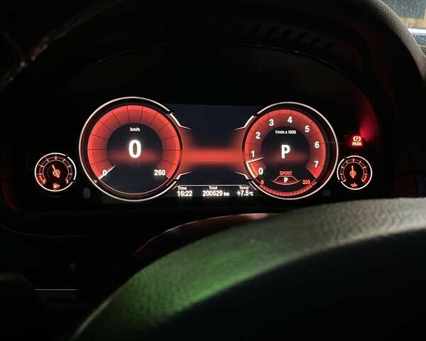 Білий БМВ 5 Серія, об'ємом двигуна 2 л та пробігом 200 тис. км за 16800 $, фото 9 на Automoto.ua