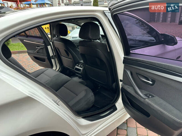 БМВ 5 Серия 2016 в Ивано-Франковске на Automoto.ua Белый БМВ 5 Серия, объемом двигателя 2 л и пробегом 230 тыс. км за 15450 $, фото 174 на Automoto.ua