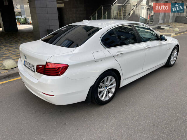 Белый БМВ 5 Серия, объемом двигателя 2 л и пробегом 159 тыс. км за 16500 $, фото 5 на Automoto.ua