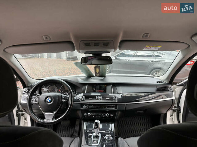 БМВ 5 Серия 2016 в Ивано-Франковске на Automoto.ua Белый БМВ 5 Серия, объемом двигателя 2 л и пробегом 230 тыс. км за 15450 $, фото 139 на Automoto.ua