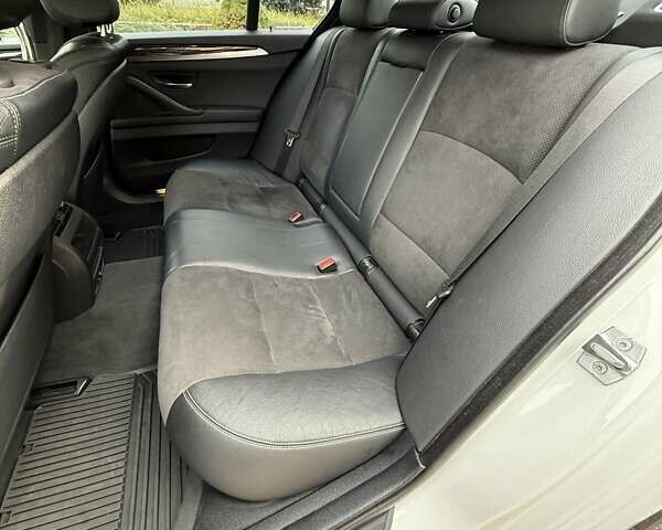 БМВ 5 Серия 2016 в Коростене на Automoto.ua Белый БМВ 5 Серия, объемом двигателя 2.99 л и пробегом 230 тыс. км за 25999 $, фото 22 на Automoto.ua