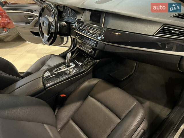 Белый БМВ 5 Серия, объемом двигателя 2 л и пробегом 175 тыс. км за 16099 $, фото 10 на Automoto.ua