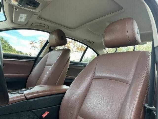 Белый БМВ 5 Серия, объемом двигателя 2 л и пробегом 99 тыс. км за 9000 $, фото 9 на Automoto.ua