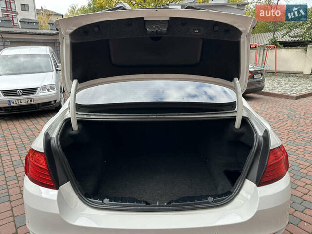 БМВ 5 Серия 2016 в Ивано-Франковске на Automoto.ua Белый БМВ 5 Серия, объемом двигателя 2 л и пробегом 230 тыс. км за 15450 $, фото 184 на Automoto.ua