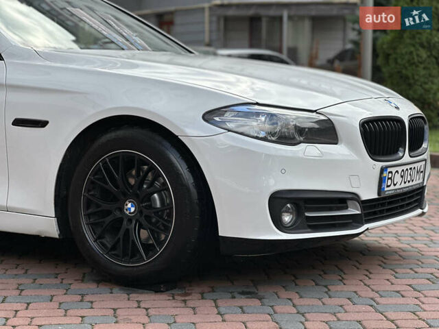 БМВ 5 Серия 2016 в Ивано-Франковске на Automoto.ua Белый БМВ 5 Серия, объемом двигателя 2 л и пробегом 230 тыс. км за 15450 $, фото 31 на Automoto.ua