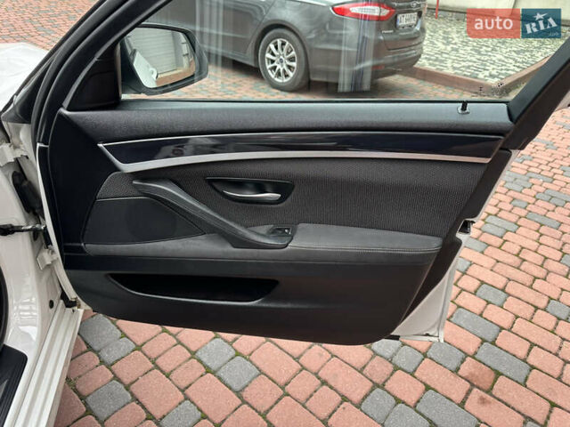 БМВ 5 Серия 2016 в Ивано-Франковске на Automoto.ua Белый БМВ 5 Серия, объемом двигателя 2 л и пробегом 230 тыс. км за 15450 $, фото 151 на Automoto.ua