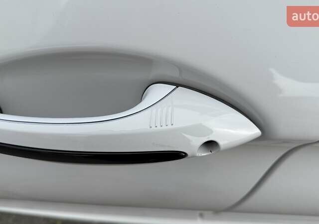 Белый БМВ 5 Серия, объемом двигателя 2 л и пробегом 196 тыс. км за 19500 $, фото 16 на Automoto.ua