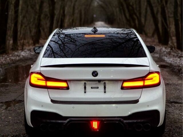 Білий БМВ 5 Серія, об'ємом двигуна 2 л та пробігом 280 тис. км за 24999 $, фото 1 на Automoto.ua