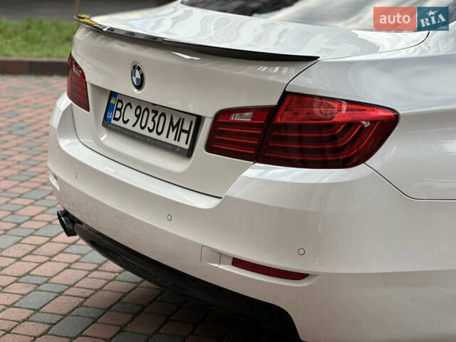 БМВ 5 Серия 2016 в Ивано-Франковске на Automoto.ua Белый БМВ 5 Серия, объемом двигателя 2 л и пробегом 230 тыс. км за 15450 $, фото 40 на Automoto.ua