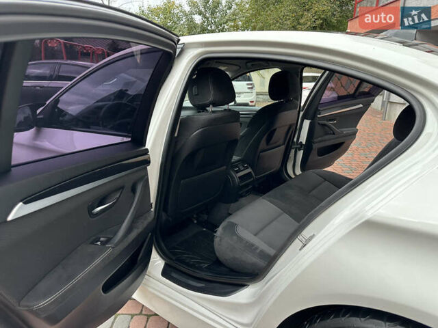 БМВ 5 Серия 2016 в Ивано-Франковске на Automoto.ua Белый БМВ 5 Серия, объемом двигателя 2 л и пробегом 230 тыс. км за 15450 $, фото 162 на Automoto.ua