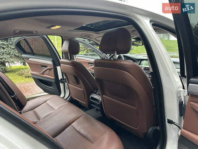 Белый БМВ 5 Серия, объемом двигателя 3 л и пробегом 156 тыс. км за 20499 $, фото 64 на Automoto.ua