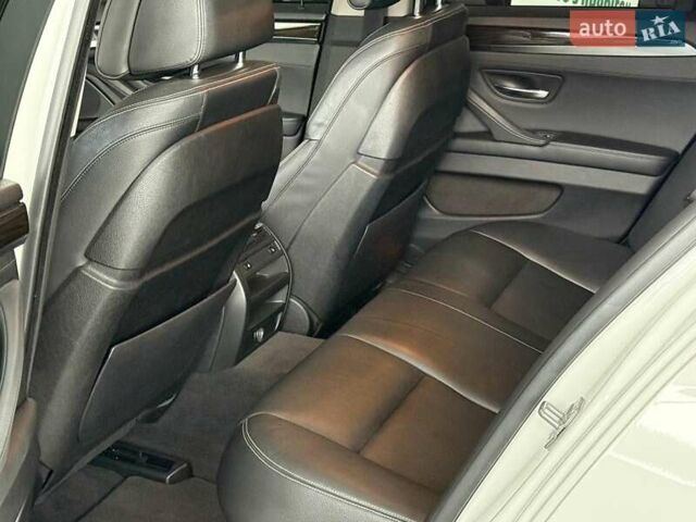 Білий БМВ 5 Серія, об'ємом двигуна 2 л та пробігом 173 тис. км за 21940 $, фото 11 на Automoto.ua