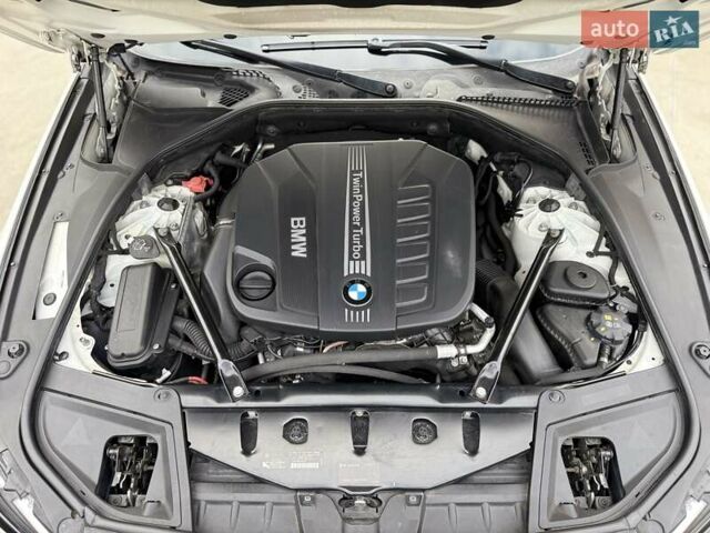 БМВ 5 Серия 2016 в Коростене на Automoto.ua Белый БМВ 5 Серия, объемом двигателя 2.99 л и пробегом 230 тыс. км за 25999 $, фото 38 на Automoto.ua