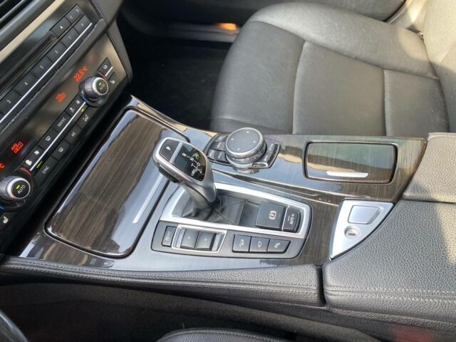 Белый БМВ 5 Серия, объемом двигателя 2 л и пробегом 219 тыс. км за 16200 $, фото 17 на Automoto.ua