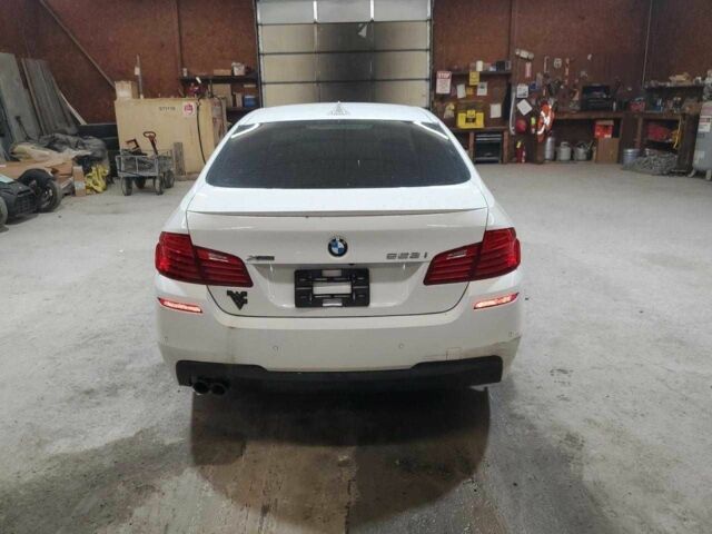 Білий БМВ 5 Серія, об'ємом двигуна 2 л та пробігом 62 тис. км за 2900 $, фото 2 на Automoto.ua