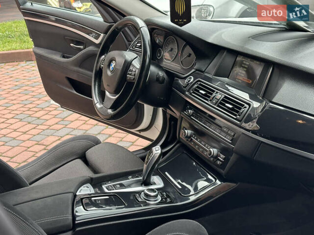 БМВ 5 Серия 2016 в Ивано-Франковске на Automoto.ua Белый БМВ 5 Серия, объемом двигателя 2 л и пробегом 230 тыс. км за 15450 $, фото 157 на Automoto.ua