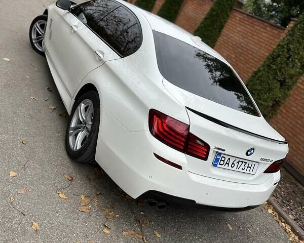 Білий БМВ 5 Серія, об'ємом двигуна 2 л та пробігом 84 тис. км за 25500 $, фото 21 на Automoto.ua