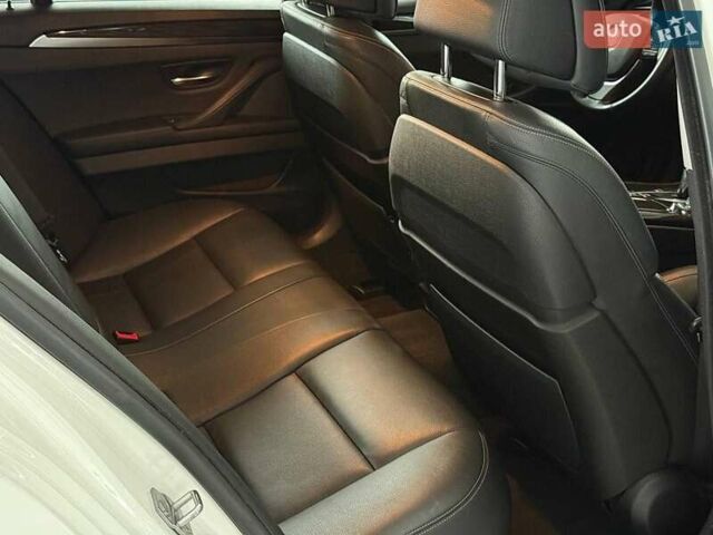 Білий БМВ 5 Серія, об'ємом двигуна 2 л та пробігом 173 тис. км за 21940 $, фото 21 на Automoto.ua