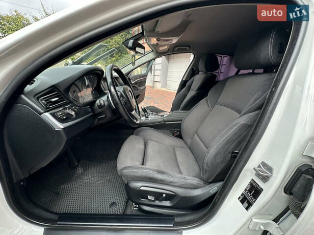 БМВ 5 Серия 2016 в Ивано-Франковске на Automoto.ua Белый БМВ 5 Серия, объемом двигателя 2 л и пробегом 230 тыс. км за 15450 $, фото 136 на Automoto.ua