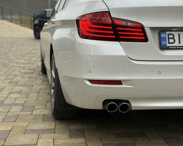 Белый БМВ 5 Серия, объемом двигателя 2 л и пробегом 110 тыс. км за 21000 $, фото 7 на Automoto.ua