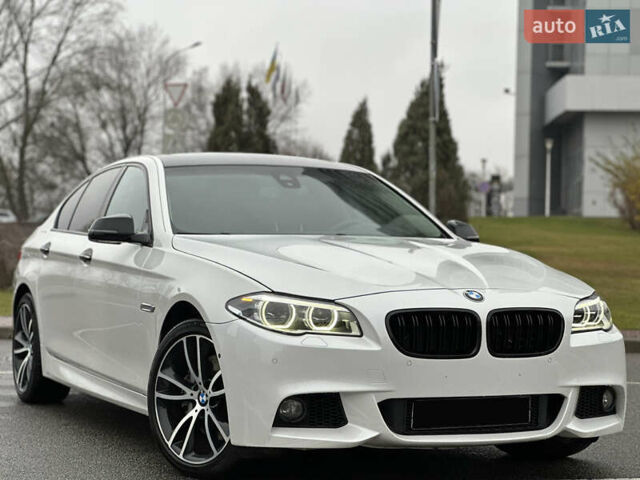 Білий БМВ 5 Серія, об'ємом двигуна 3 л та пробігом 156 тис. км за 19499 $, фото 1 на Automoto.ua