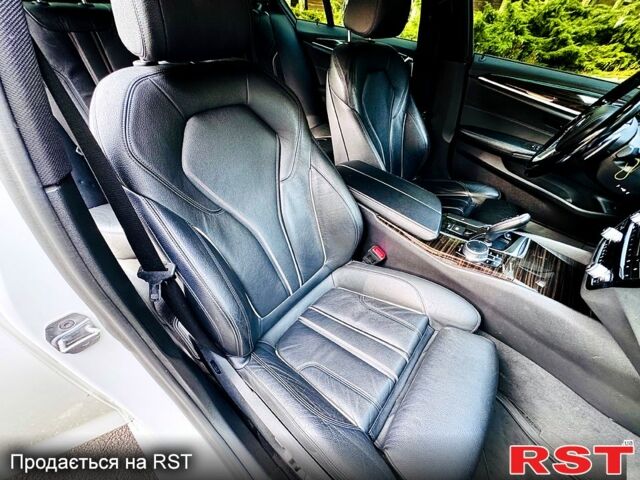 Белый БМВ 5 Серия, объемом двигателя 2 л и пробегом 280 тыс. км за 23500 $, фото 10 на Automoto.ua