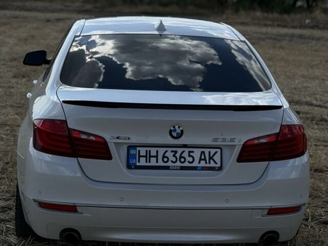 Белый БМВ 5 Серия, объемом двигателя 3 л и пробегом 173 тыс. км за 16000 $, фото 10 на Automoto.ua